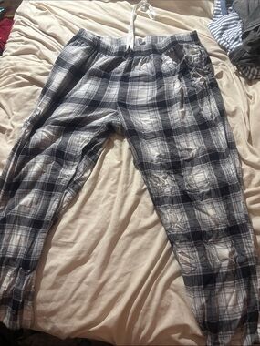 Sonoma Gray & White Plaid Drawstring Joggers